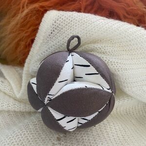 Lovevery Contrast Ball (replacement)